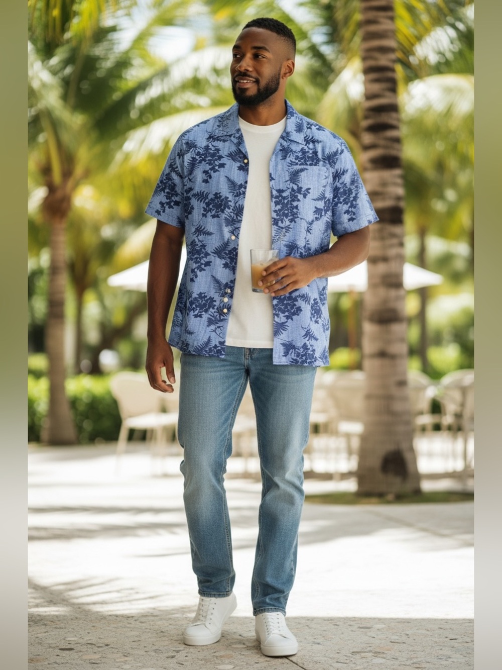Banana republic tropic Men's Blue Floral Short-Sleeve Shirt